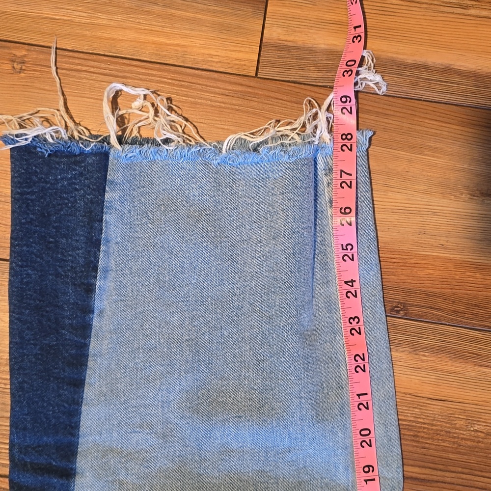 American Eagle Patchwork Low-Rise Wide Leg Baggy Jean,  4 Regular - Picture 7 of 9